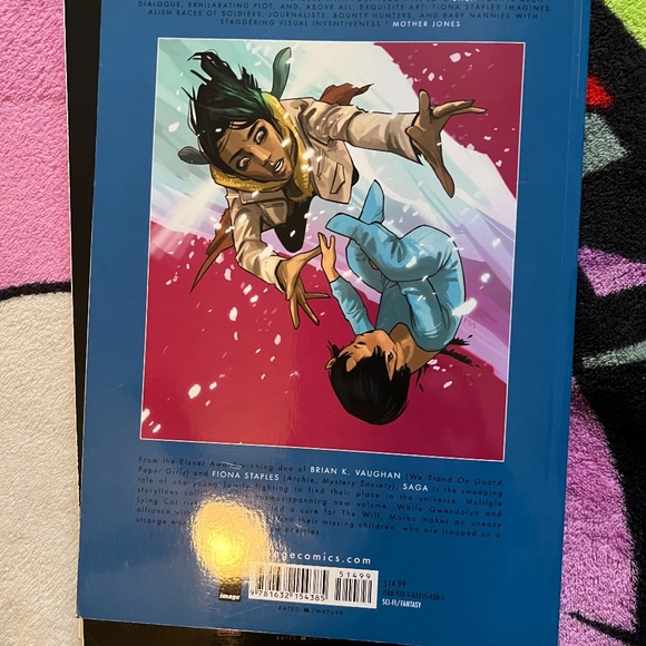 GRAPHIC NOVEL LOT- SAGA VOLUME 1-5 - Picture 6 of 6